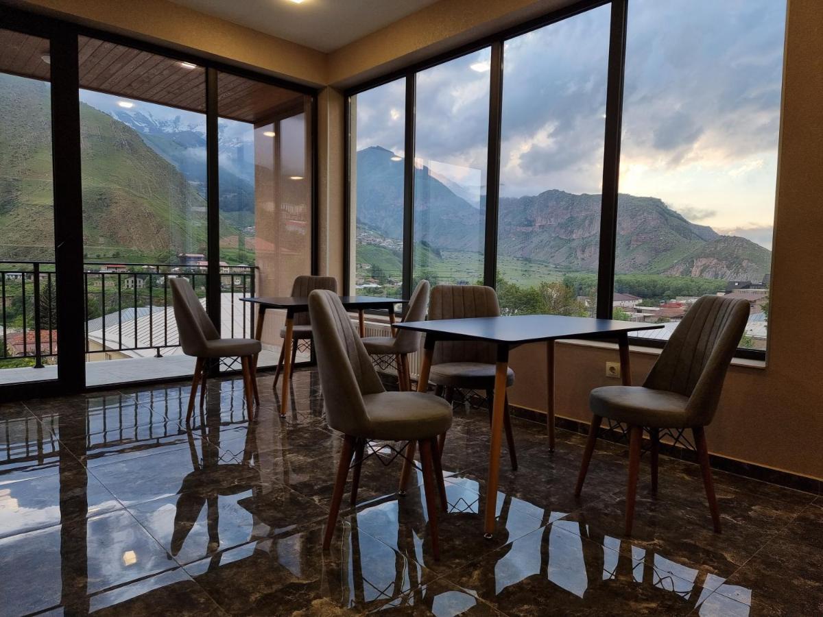 Hotel Sweet Night Kazbegi Exteriör bild