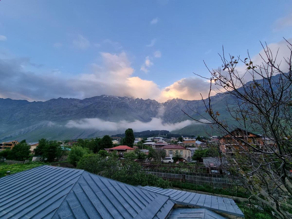 Hotel Sweet Night Kazbegi Exteriör bild