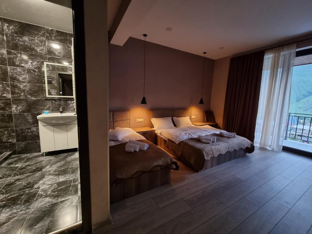 Hotel Sweet Night Kazbegi Exteriör bild