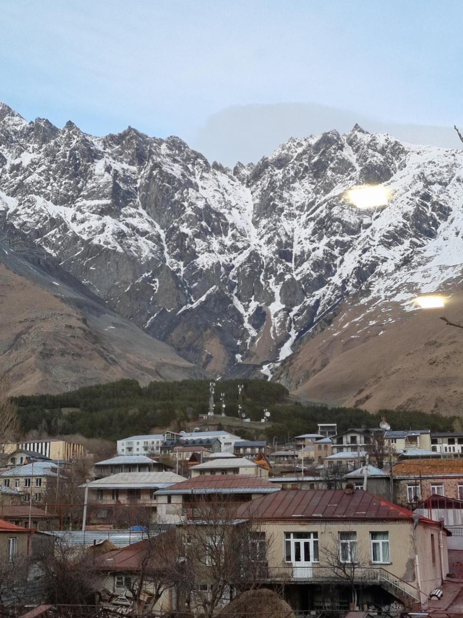 Hotel Sweet Night Kazbegi Exteriör bild
